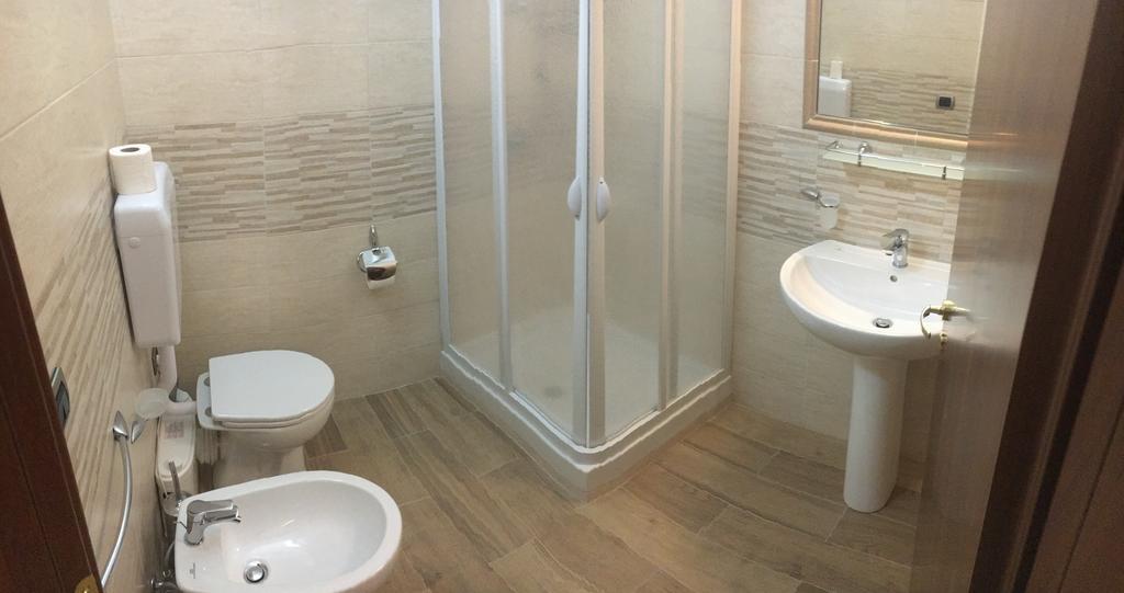 Standard Triple Room,398265558:JPEG