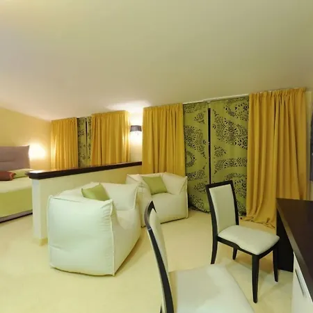 Grand Hotel Paradiso-2